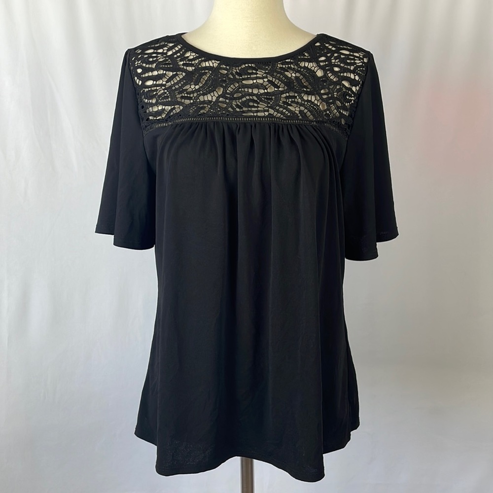 Adrianna Papell Boho Black Lace Flutter Sleeve Peasant Top - Size Small